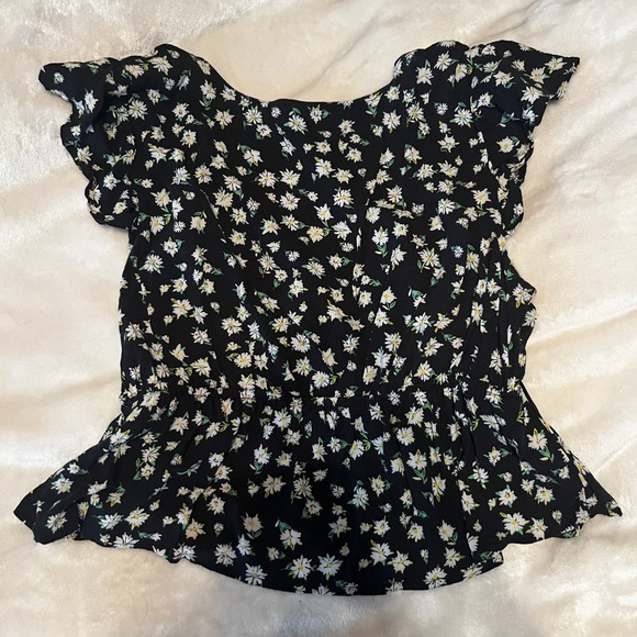 Wild Fable Cropped Blouse, Size Large - Picture 2 of 3